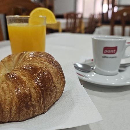 Hostal Los Manos Blanes Zewnętrze zdjęcie
