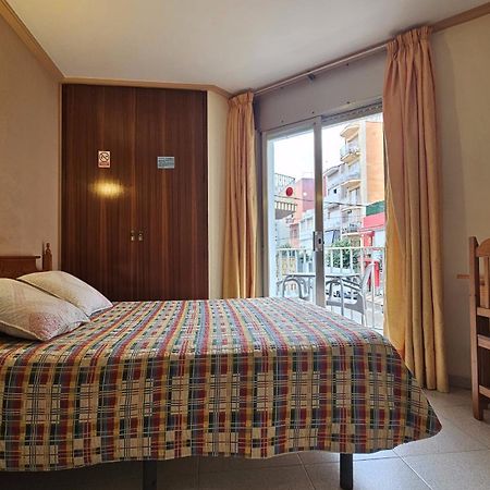 Hostal Los Manos Blanes Zewnętrze zdjęcie