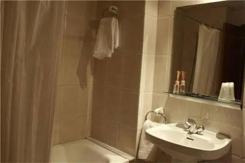 Hostal Los Manos Blanes Zewnętrze zdjęcie